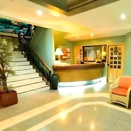 Richmond Plaza Hotel Tabok Ngoại thất bức ảnh