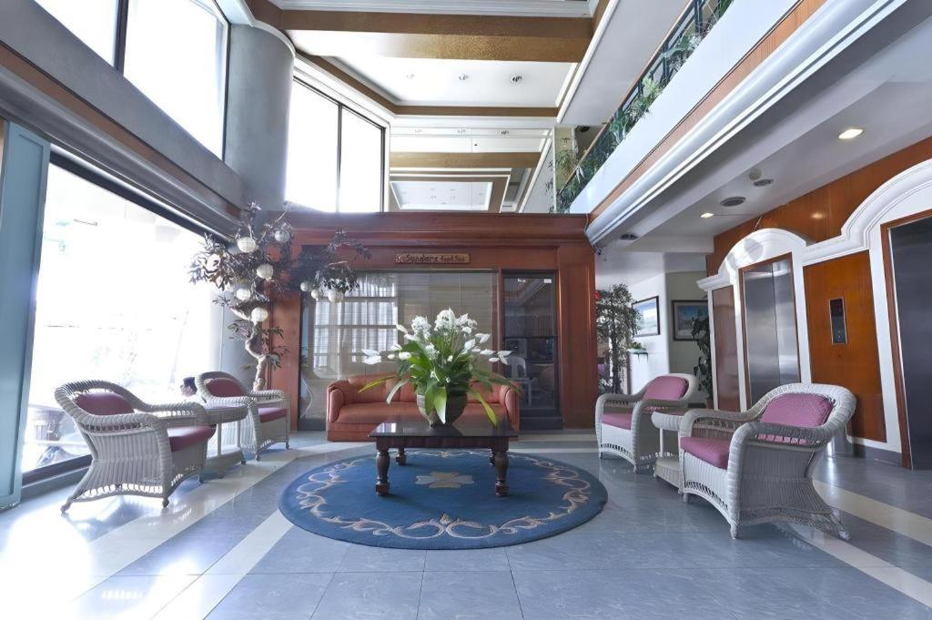 Richmond Plaza Hotel Tabok Ngoại thất bức ảnh
