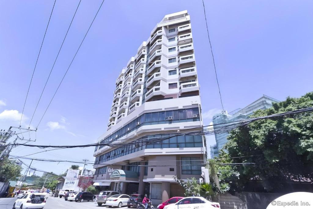 Richmond Plaza Hotel Tabok Ngoại thất bức ảnh